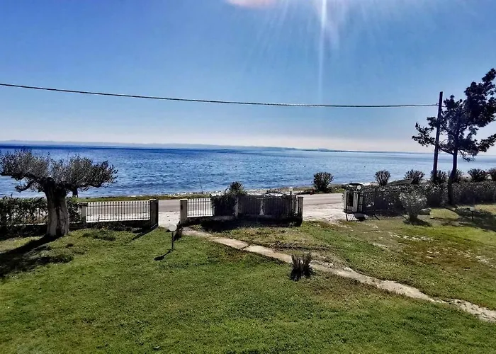 Metamorphosis - Halkidiki Apartment On The Beach